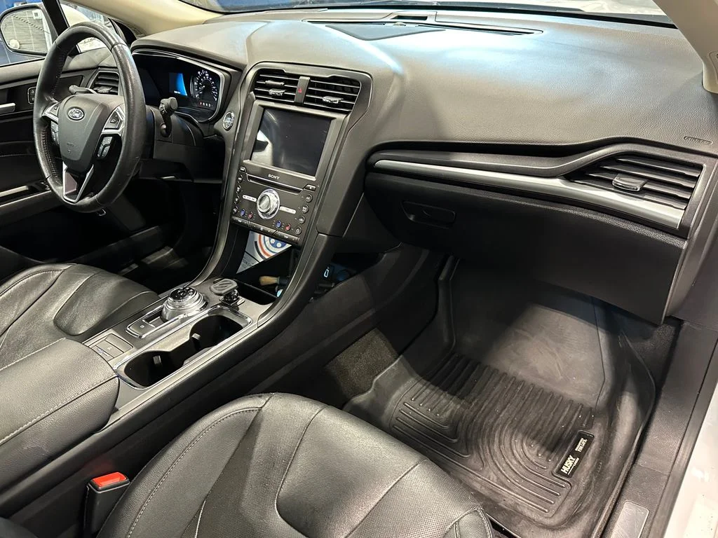 Used 2019 White Ford Titanium image 34
