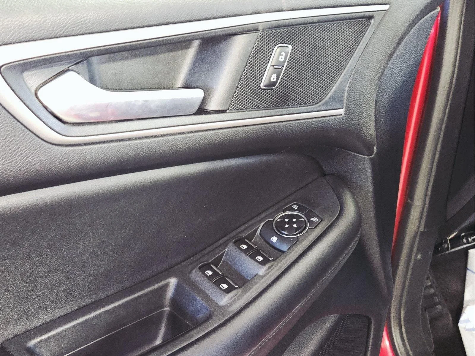 Used 2022 Rapid Red Metallic Tinted Clearcoat Ford SEL image 9