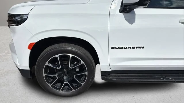 Used 2024 Summit White Chevrolet RST image 36