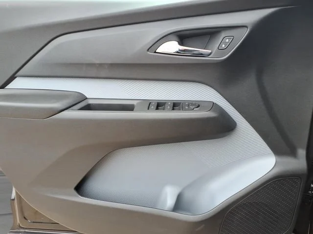 New 2027 Mosaic Black Metallic Chevrolet RS image 15