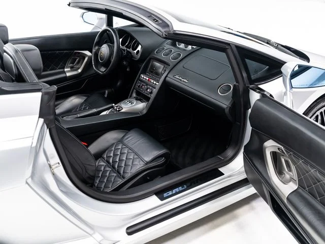 Used 2011 Silver Lamborghini LP560-4 image 112