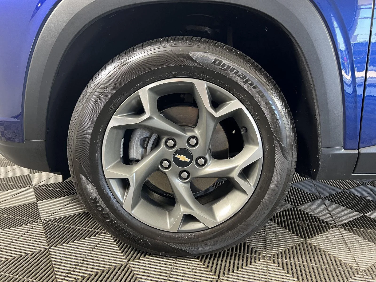 Used 2024 Blue Glow Metallic Chevrolet LT image 29