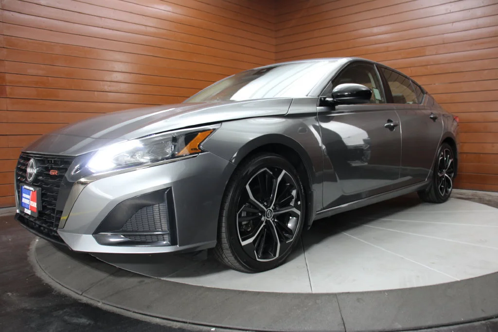 Used 2023 Gun Metallic Nissan 2.5 SR image 1