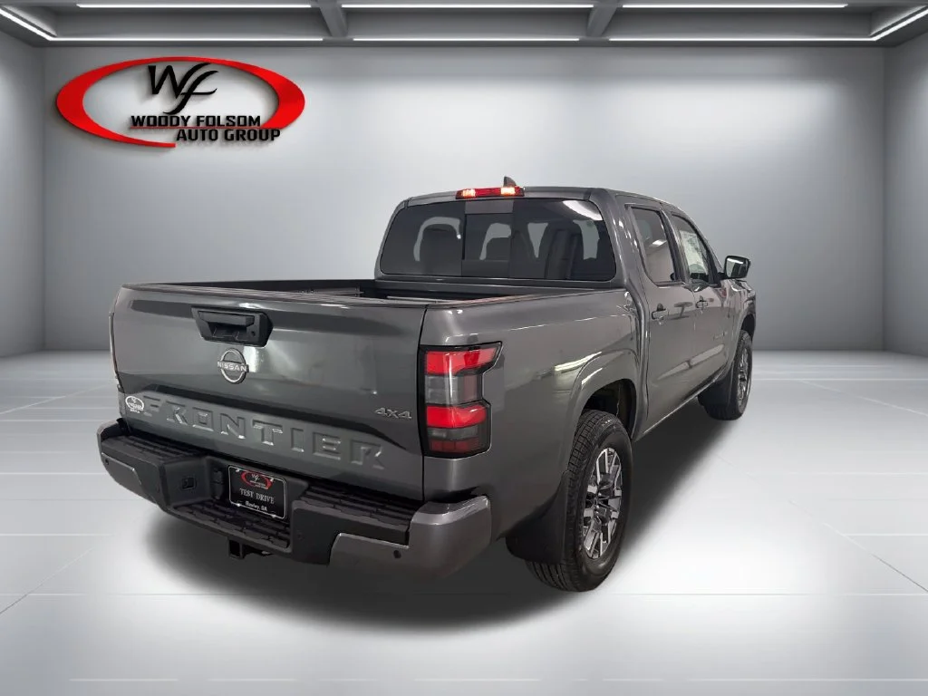 New 2027 Gray Nissan SV image 6