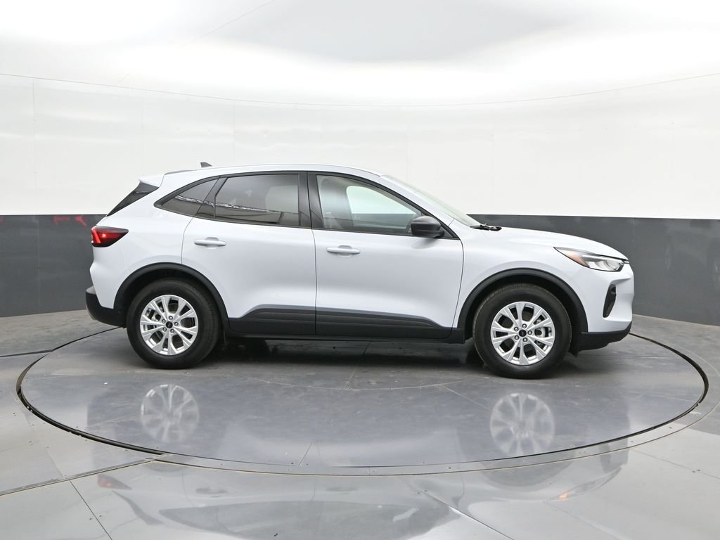 Used 2025 Silver Ford Active image 24