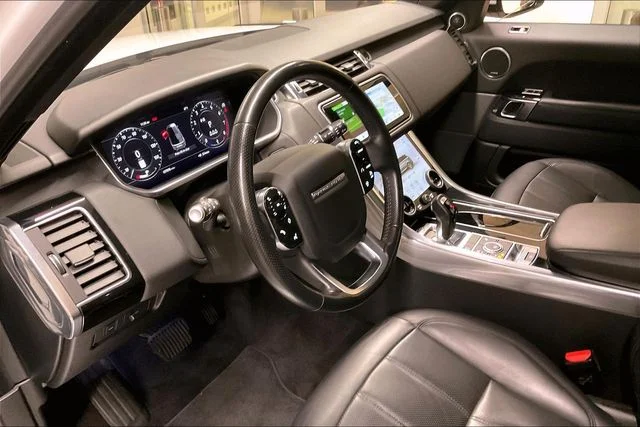 Used 2020 White Land Rover HSE image 22