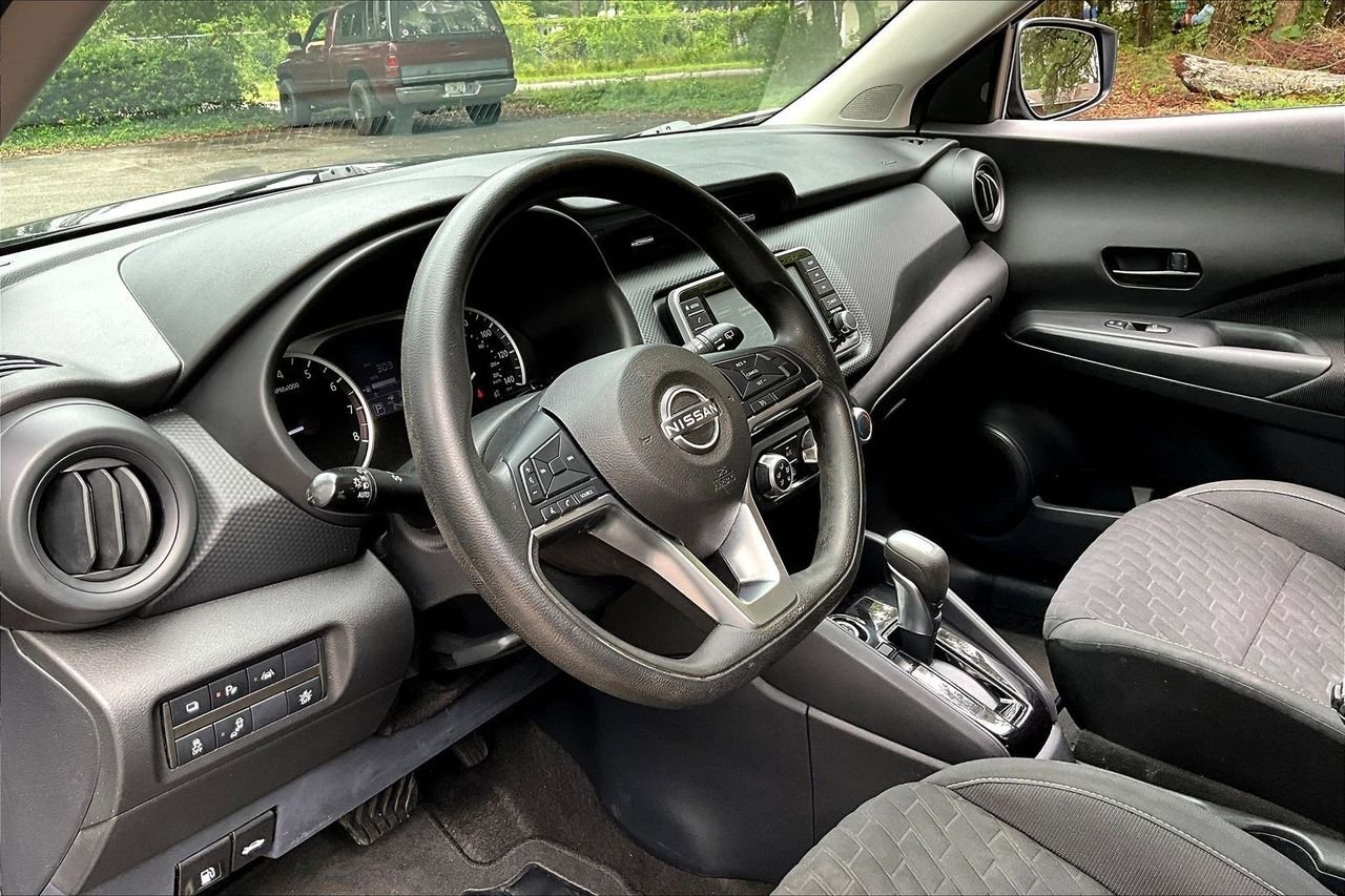 Used 2022 Black Nissan S image 14