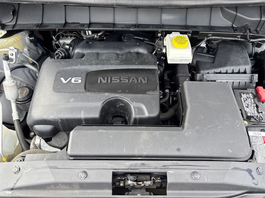 Used 2023 Silver Nissan SL image 14
