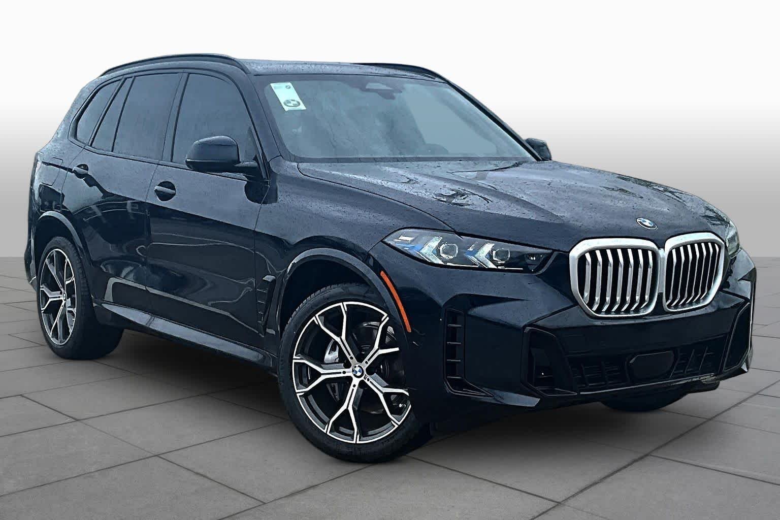 Used 2026 Carbon Black Metallic BMW xDrive40i image 2