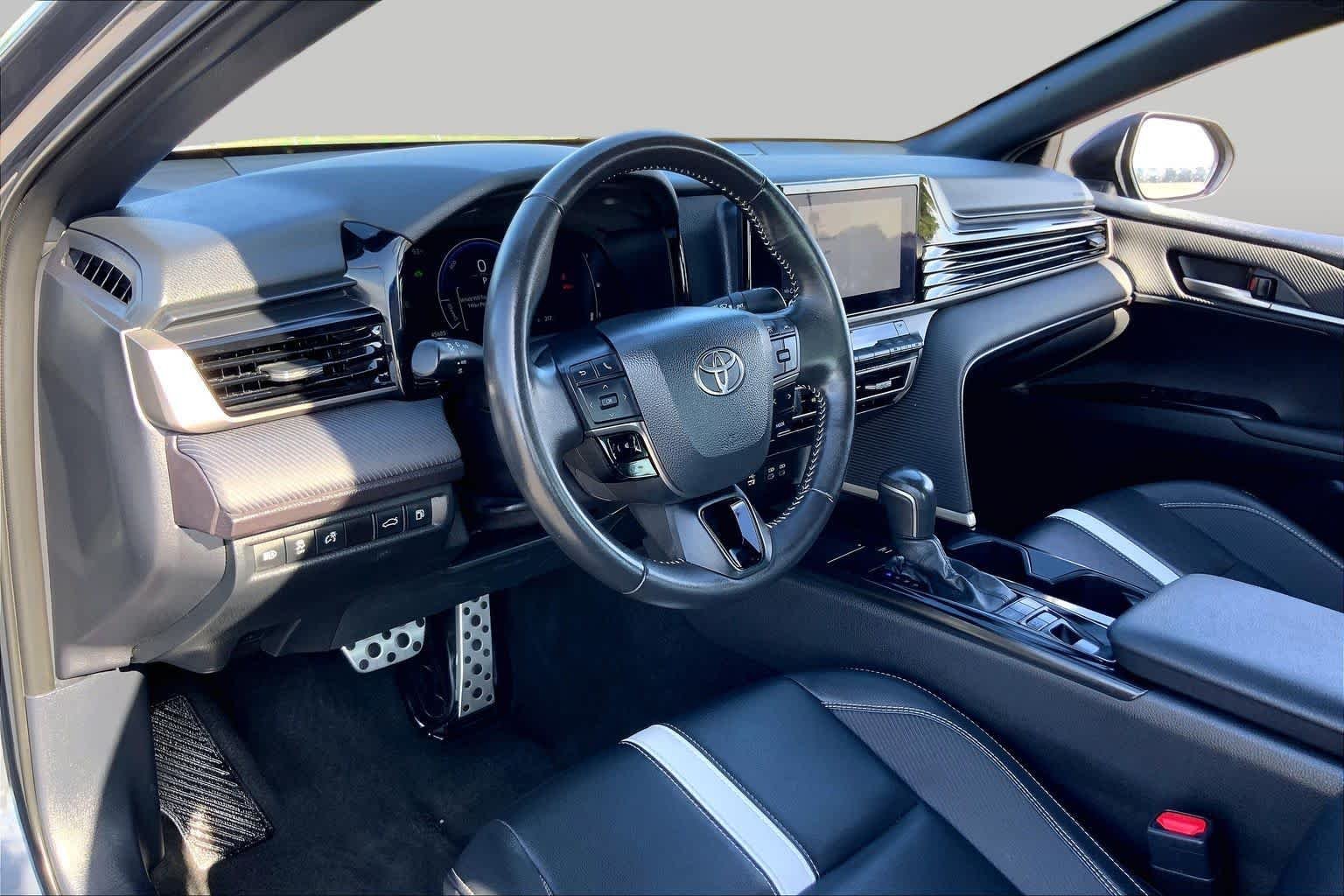 Used 2025 Underground Toyota SE image 17