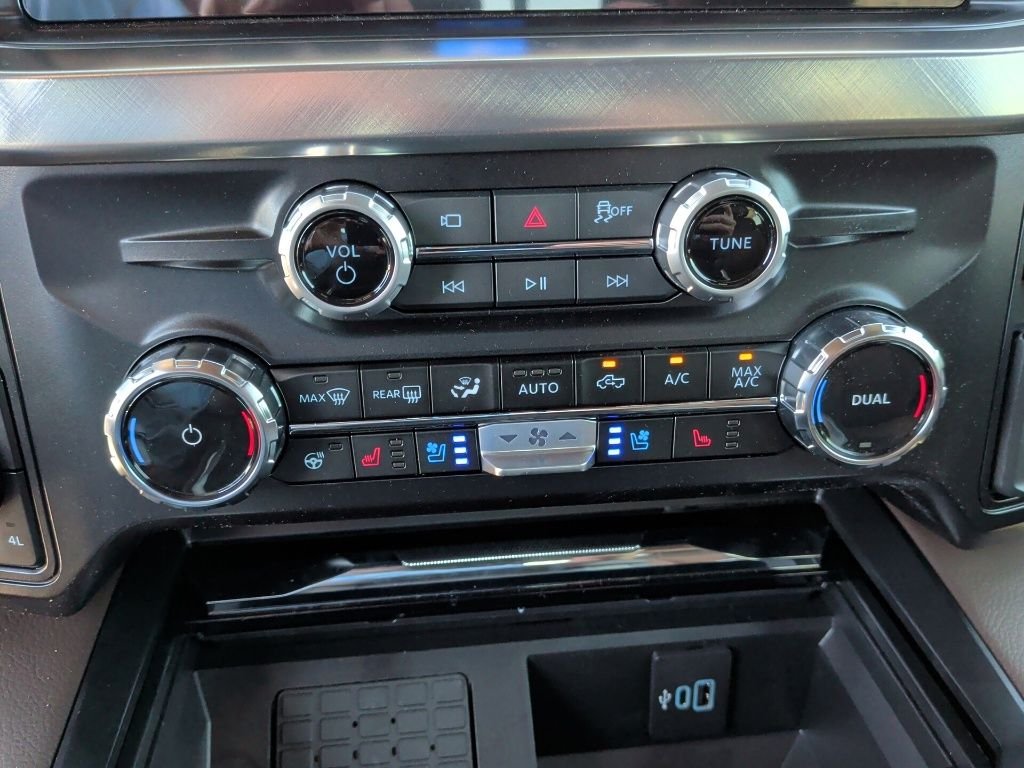New 2026 Glacier Gray Metallic Tri-Coat Ford F-250® King Ranch® image 31