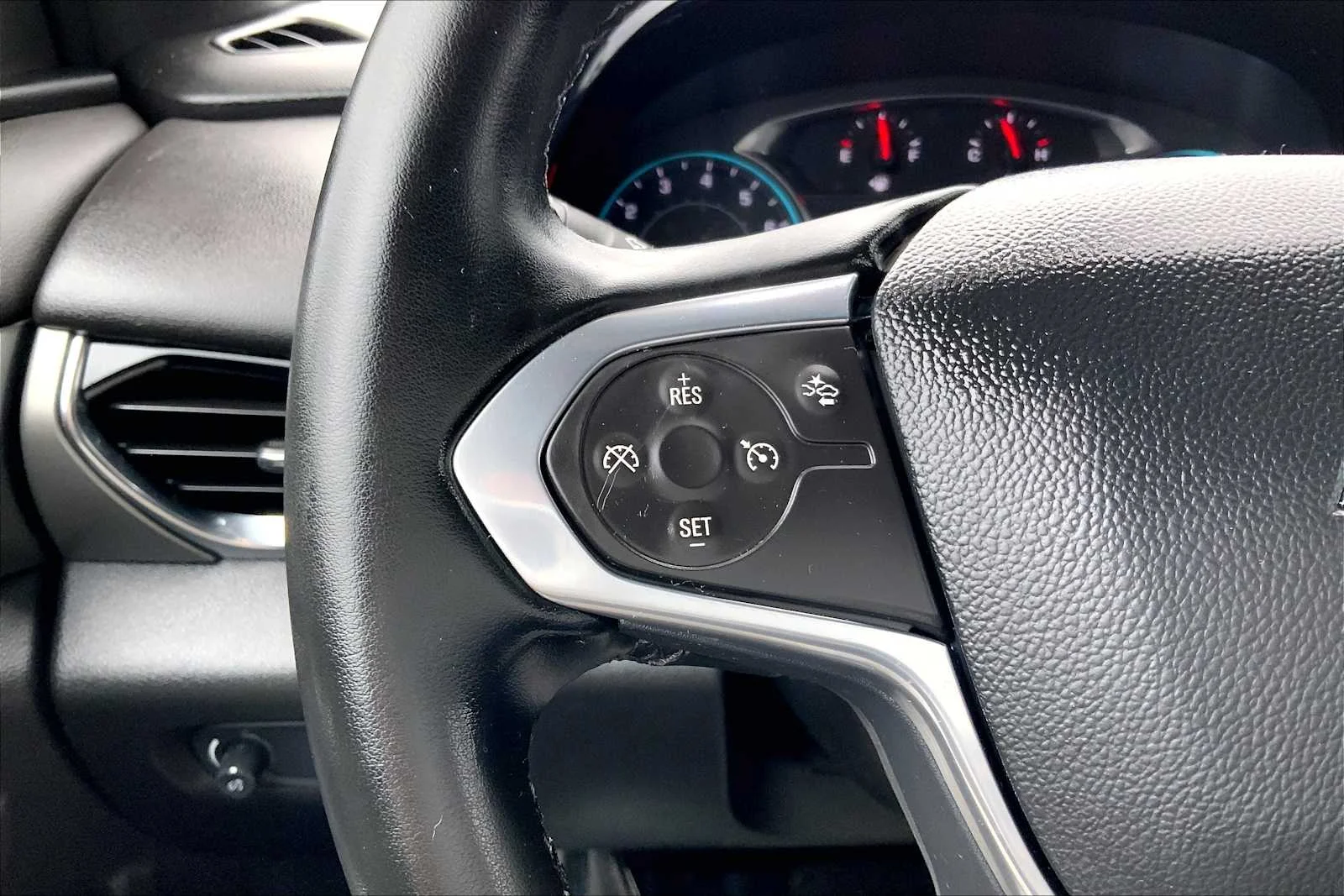 Used 2023 Mosaic Black Metallic Chevrolet LT Cloth image 23