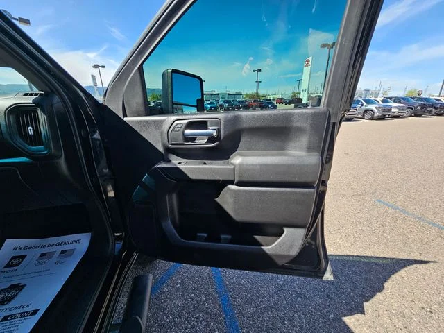 Used 2020 Onyx Black GMC Base image 22