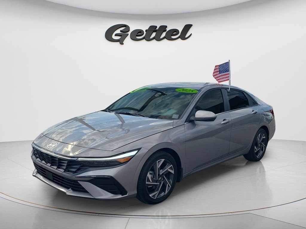 2025 Hyundai Elantra 2.0 Limited IVT's photo
