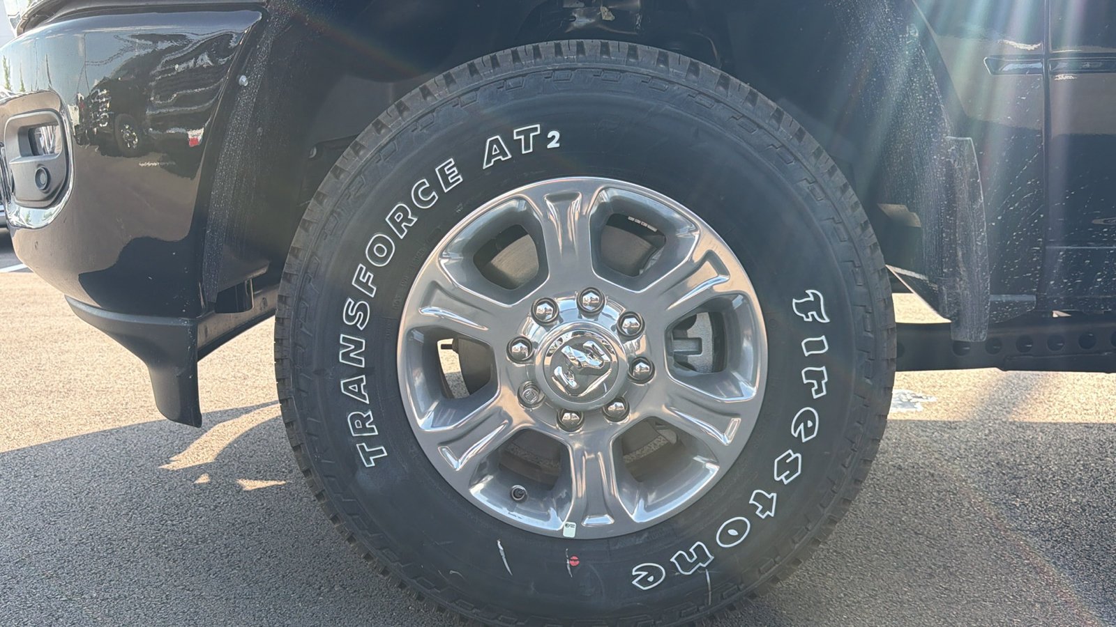 New 2026 Diamond Black Crystal Pearl-Coat Exterior Paint RAM Lone Star image 24
