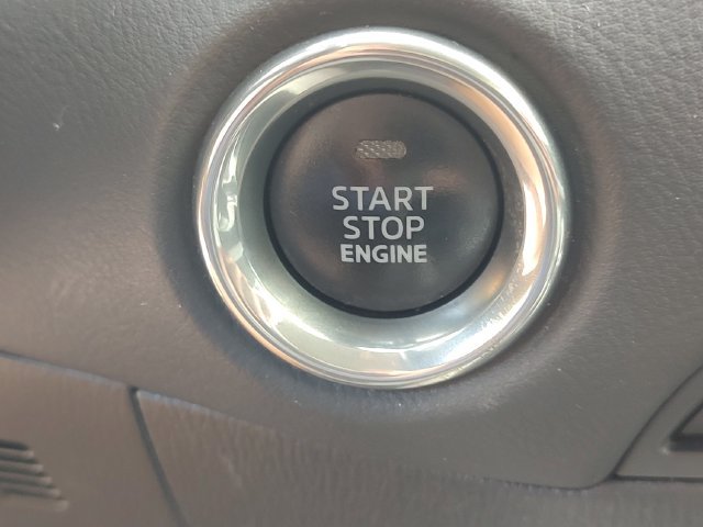 Used 2017 Red Mazda Grand Select image 18