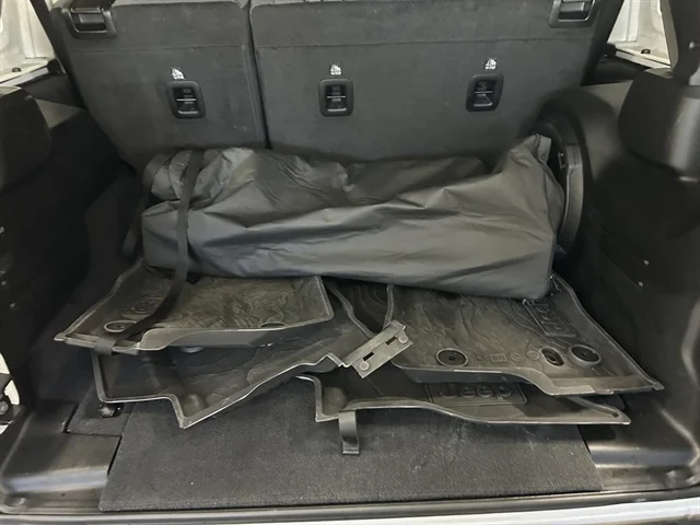 Used 2025 WHITE JEEP Backcountry image 7
