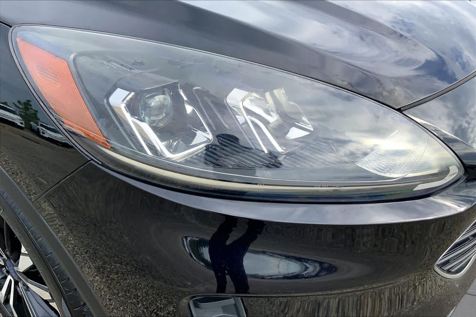 Used 2021 Agate Black Ford SE Hybrid image 27