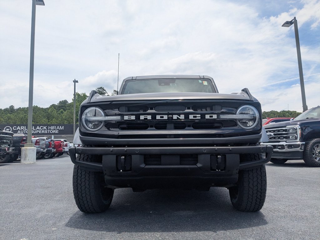 Used 2022  Ford Outer Banks image 2