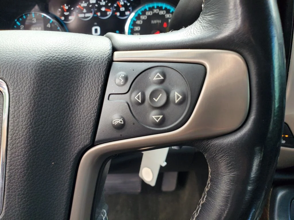 Used 2018 Black GMC Denali image 17