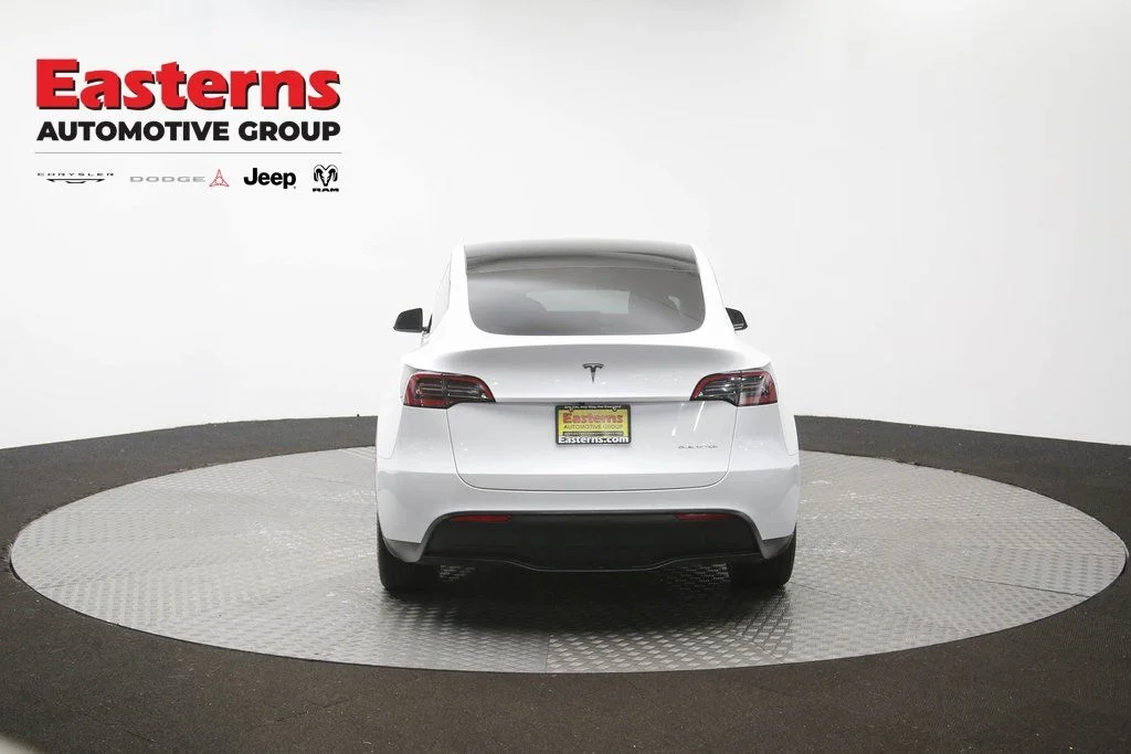 Used 2022 White Tesla Long Range image 32