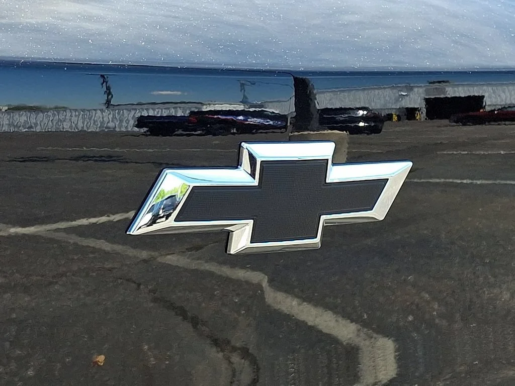 New 2026 Mosaic Black Metallic Chevrolet RS image 21