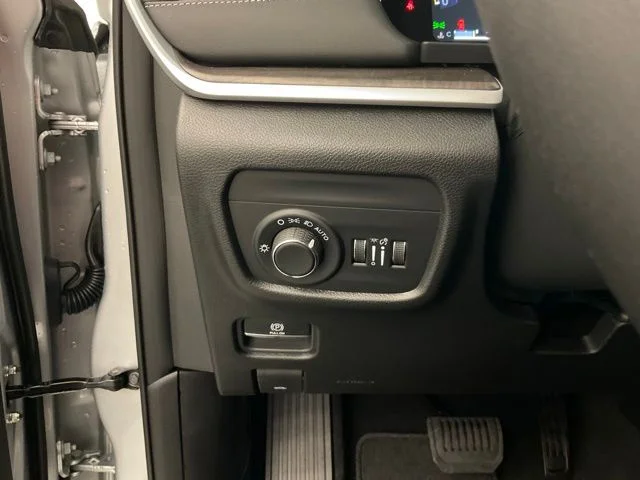 New 2026 Silver Jeep Altitude image 14
