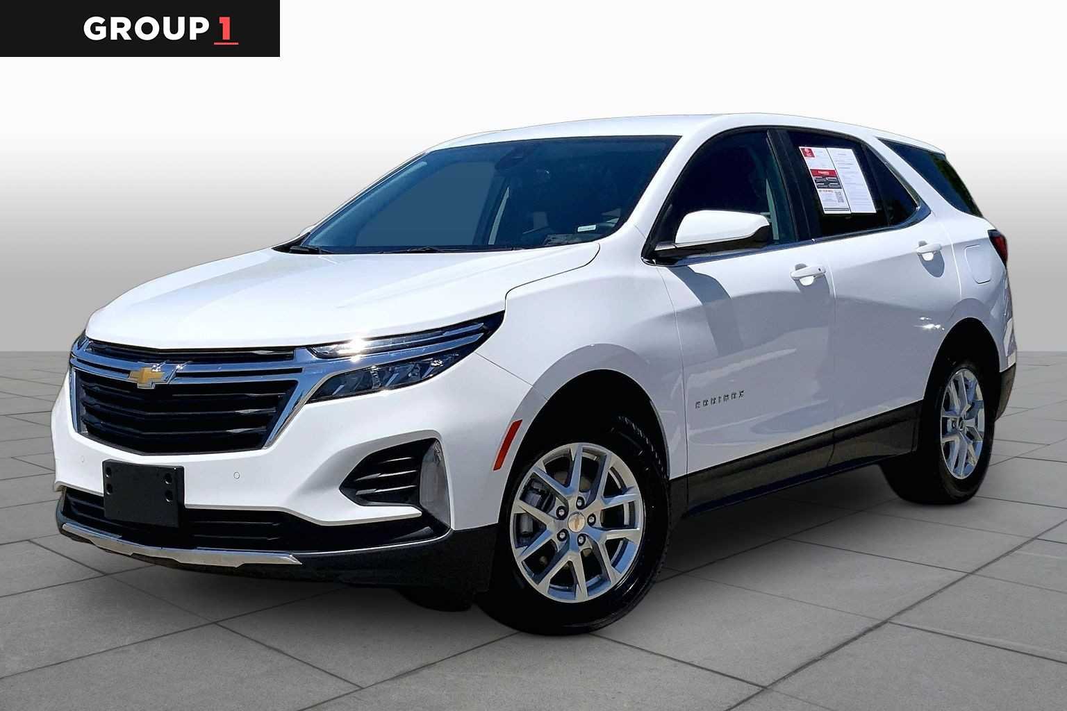 Used 2024 Summit White Chevrolet LT image 1