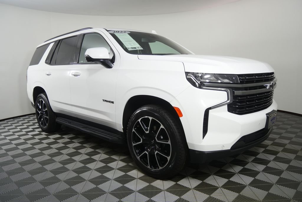 Used 2022 Summit White Chevrolet RST image 8