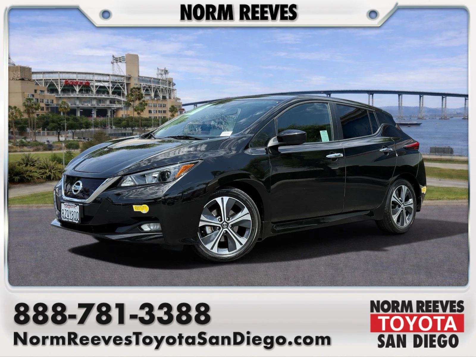 2022 Nissan LEAF SV