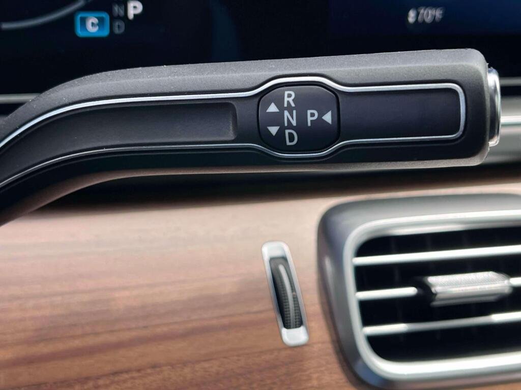 New 2026 Polar White Mercedes-Benz AMG® GLE 53 image 40