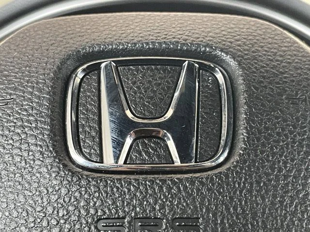 Used 2025 Urban Gray Pearl Honda  image 11