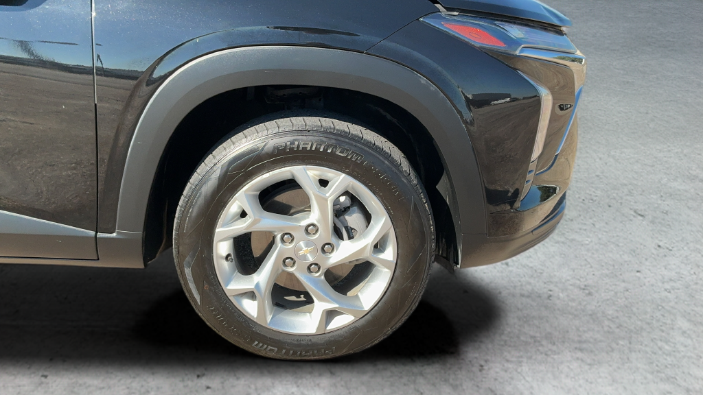 Used 2024 Black Chevrolet LS image 25