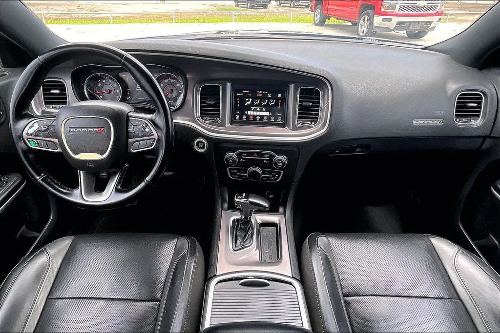 Certified Used 2022 Gray Dodge SXT image 7