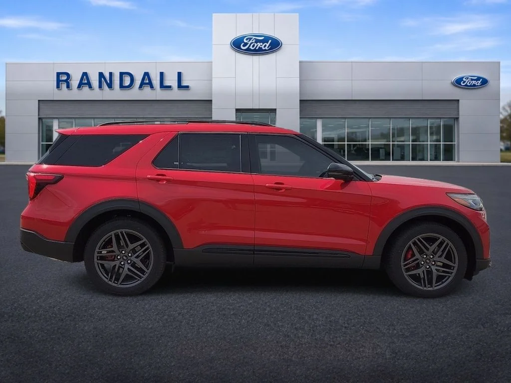 2026 Ford Explorer ST - Photo 6