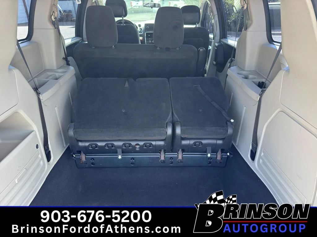 Used 2016 Granite Crystal Clearcoat Metallic Dodge American Value Pkg image 9