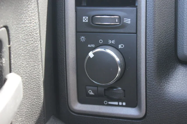 Used 2018 Gray Ram Tradesman image 14