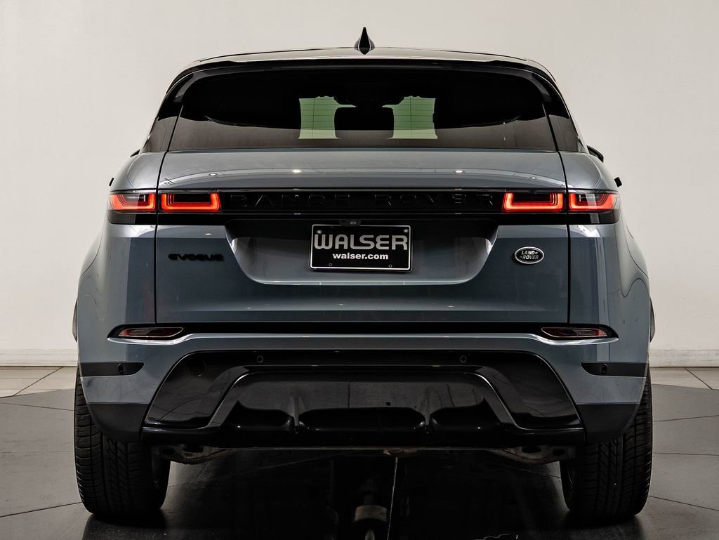 Used 2023 Gray Land Rover SE image 7