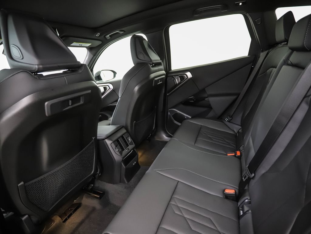 New 2026 Black Sapphire Metallic BMW 30 xDrive image 21
