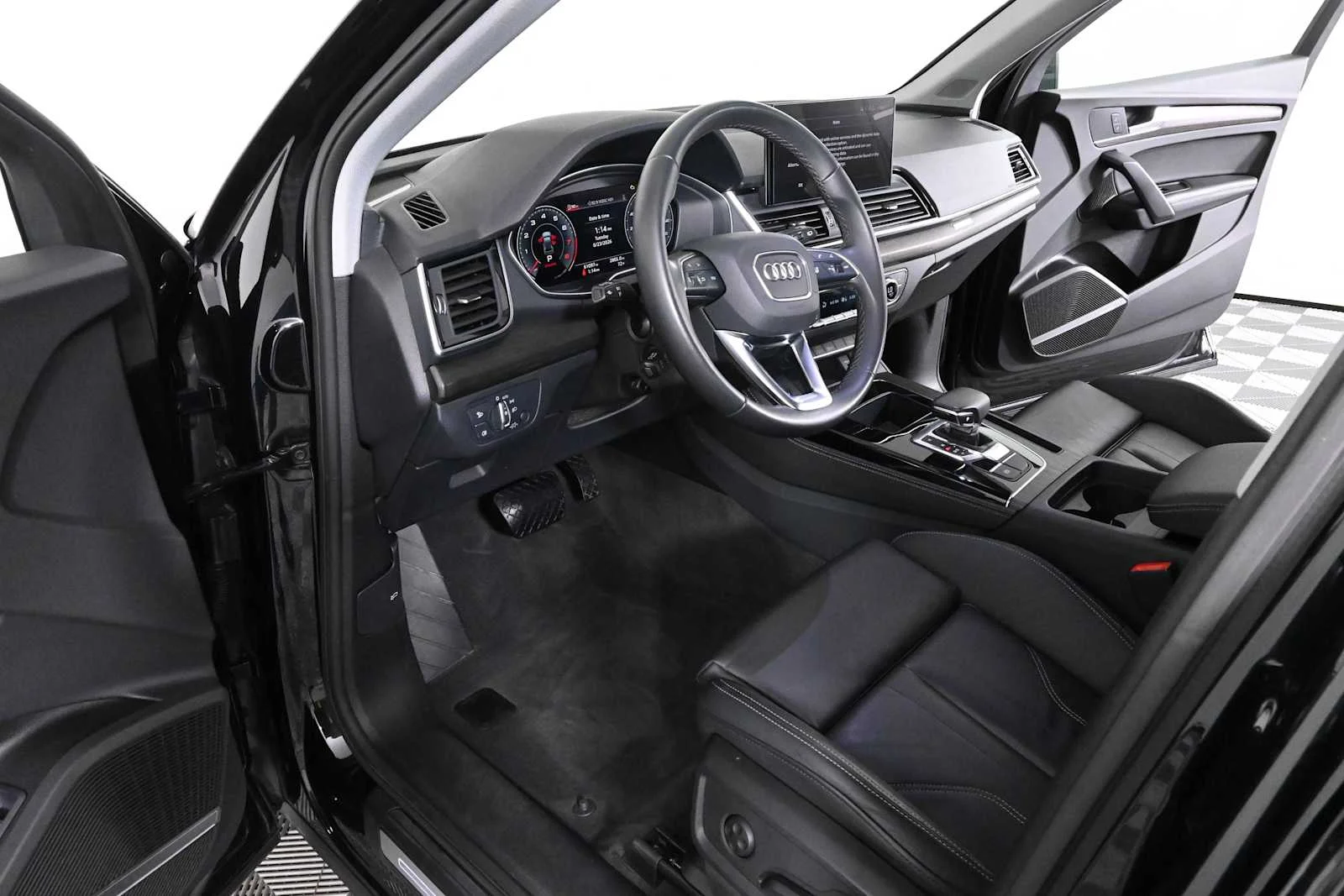 Used 2024 Mythos Black Metallic Audi S line Premium Plus image 17