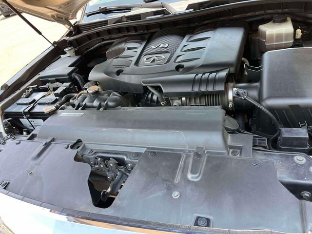 Used 2018 Beige INFINITI Base image 13