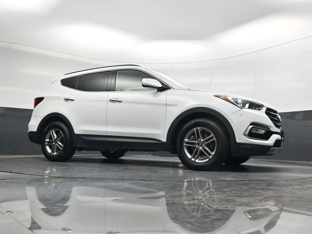 Used 2017 Frost White Hyundai 2.4 Base image 29