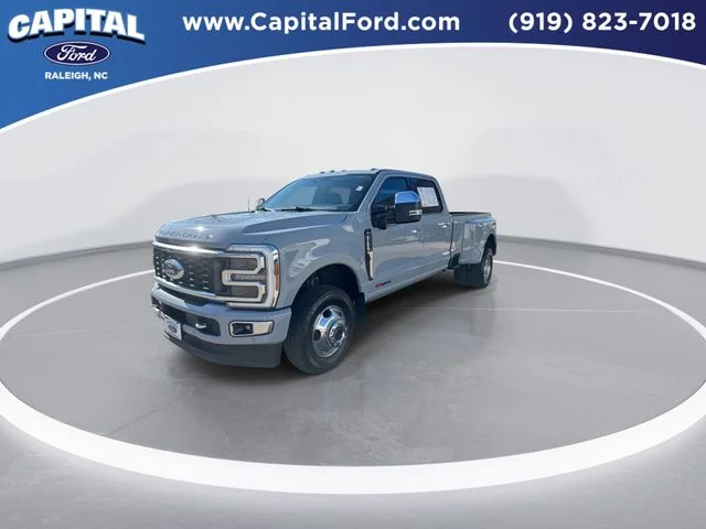 Used 2024 Gray Ford Limited image 4