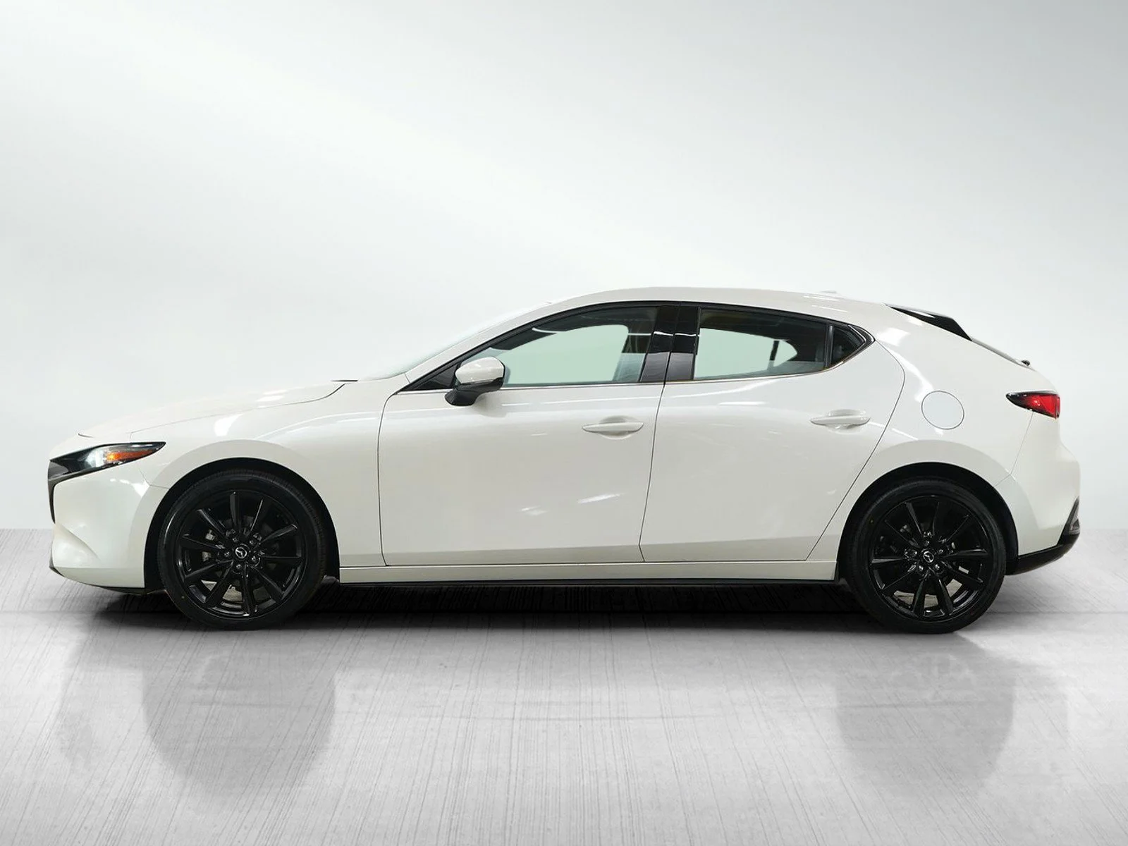 Used 2023 Mazda Mazda3 Premium with VIN JM1BPAMM5P1614117 for sale in Burnsville, Minnesota