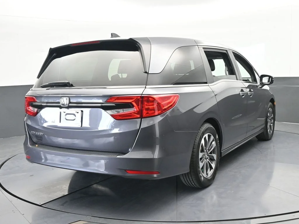 Used 2024 Gray / Black Honda EX-L image 4