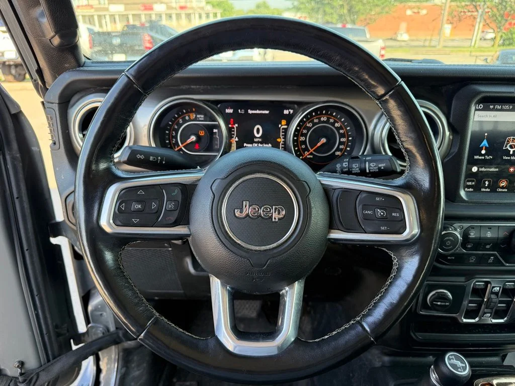 Used 2019 Gray Jeep Unlimited Sahara image 14