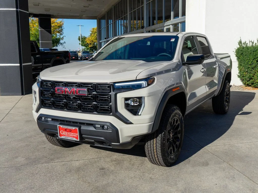 Used 2026 Coastal Dune GMC Elevation image 3