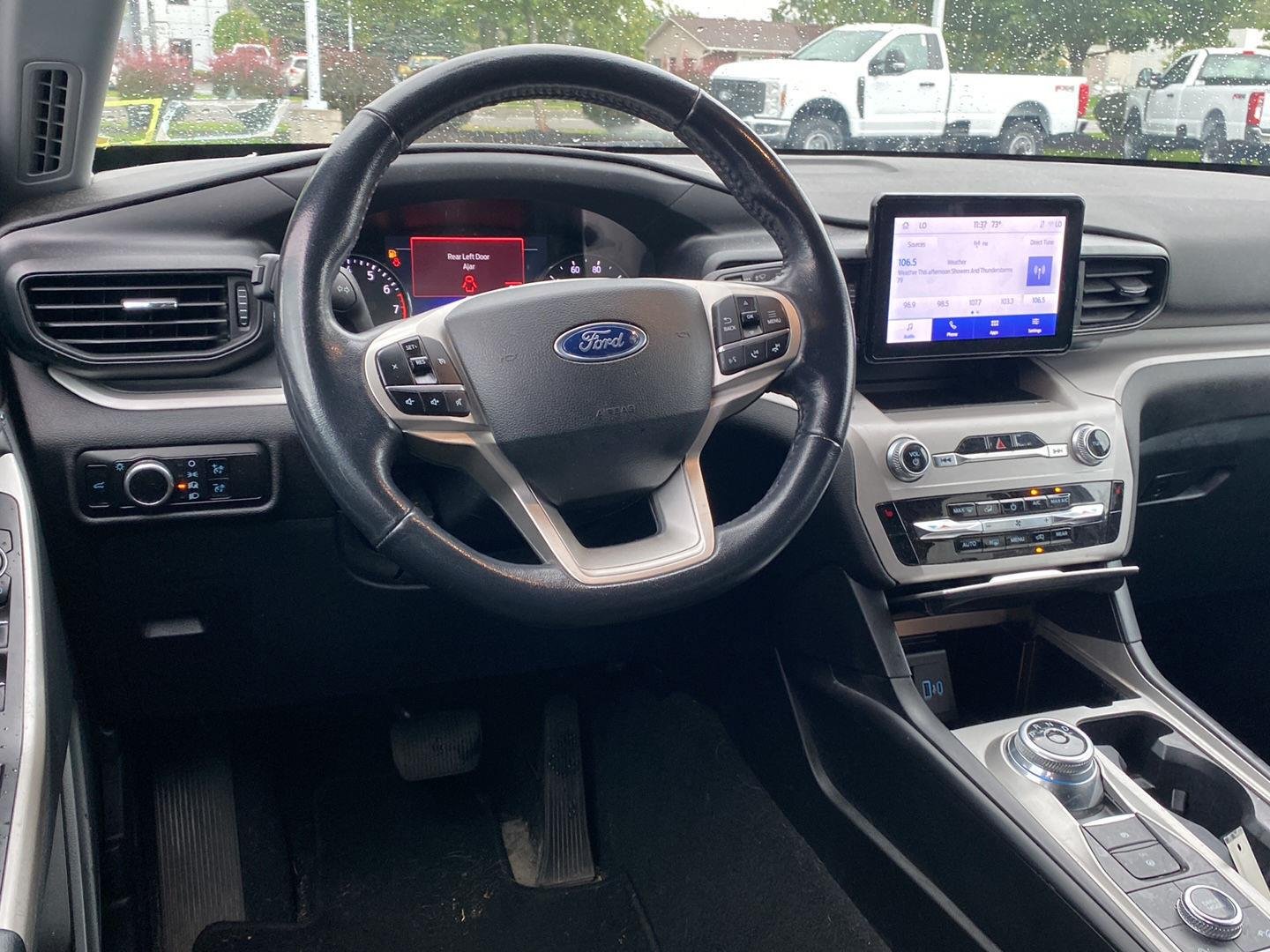 Used 2023 Atlas Blue Ford XLT image 4
