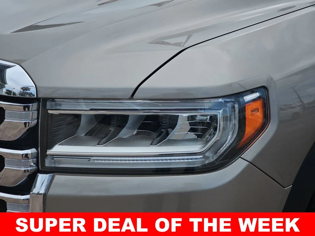 Used 2023 Gray GMC SLE image 34
