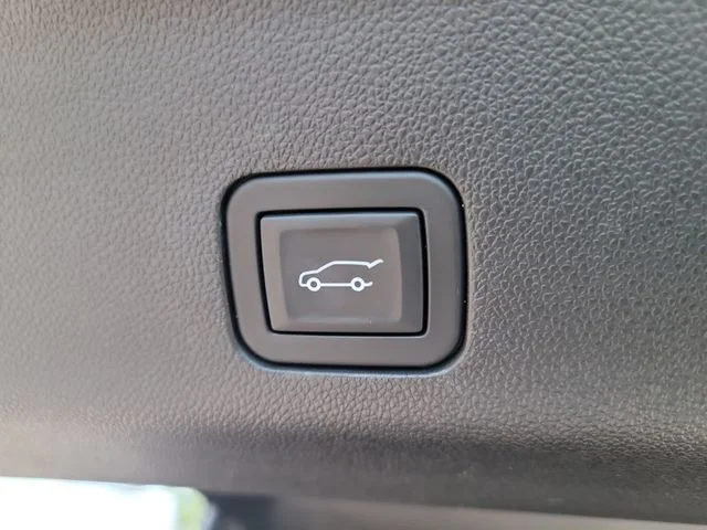 Used 2023 Black Chevrolet Premier image 11